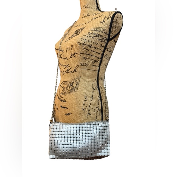 Olga Berg Brushed Silver-Toned Soft Metal Mesh Clutch Shoulder Bag - Picture 12 of 16